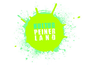Das Bild zeigt einen Klecks grüner Farbe, der die Wörter Kultur Peiner Land beinhaltet.