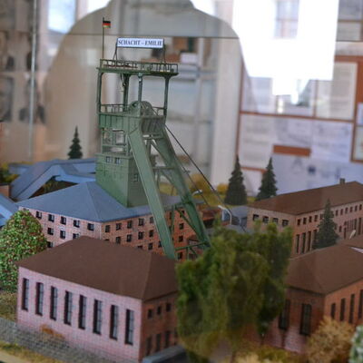 Auf diesem Bild ist das Modell des Schacht Emilie zu sehen, welches im Heimat- und Bergbaumuseum in Klein Bülten zu finden ist.