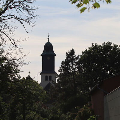 Der Kirchturm von Mehrum.